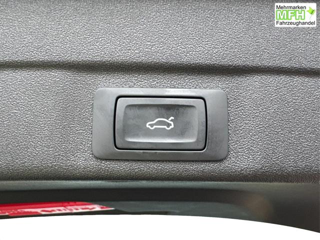 Audi / A5 Avant / / / / AHK+KAMERA+EL. HECKKL.+NAVI+SHZ+17 LM