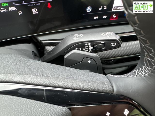 Audi / A5 Avant / / / / AHK+KAMERA+EL. HECKKL.+NAVI+SHZ+17 LM