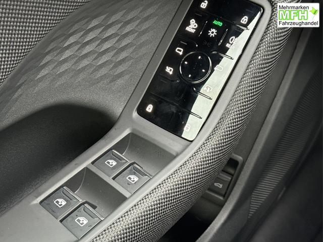 Audi / A5 Avant / / / / AHK+KAMERA+EL. HECKKL.+NAVI+SHZ+17 LM