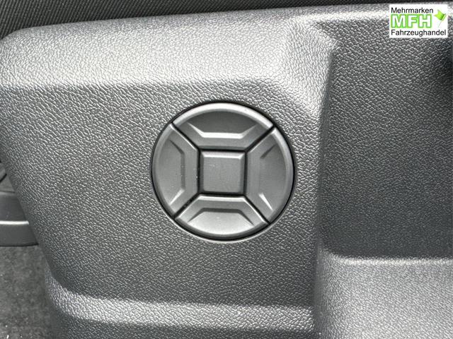 Audi / A5 Avant / / / / AHK+KAMERA+EL. HECKKL.+NAVI+SHZ+17 LM