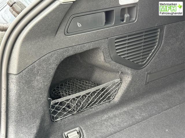 Audi / A5 Avant / / / / AHK+KAMERA+EL. HECKKL.+NAVI+SHZ+17 LM