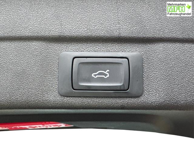Audi / A5 Avant / / / / AHK+KAMERA+EL. HECKKL.+NAVI+SHZ+17 LM