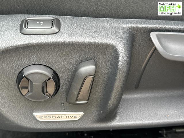 Volkswagen / Passat Variant / Grau / / / 4WD+AHK+PANO+HARMAN+19+BLACK STYLE, Beispielbilder, ggf. teilweise mit Sonderausstattung