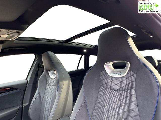 Volkswagen / Passat Variant / Grau / / / 4WD+AHK+PANO+HARMAN+19+BLACK STYLE, Beispielbilder, ggf. teilweise mit Sonderausstattung