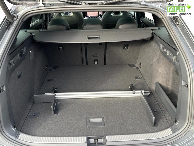 Volkswagen / Passat Variant / Grau / / / 4WD+AHK+PANO+HARMAN+19+BLACK STYLE, Beispielbilder, ggf. teilweise mit Sonderausstattung