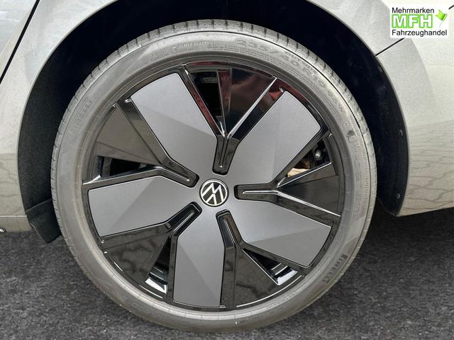Volkswagen / Passat Variant / Grau / / / 4WD+AHK+PANO+HARMAN+19+BLACK STYLE, Beispielbilder, ggf. teilweise mit Sonderausstattung