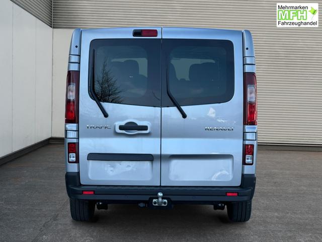 Renault / Trafic / / / / 
