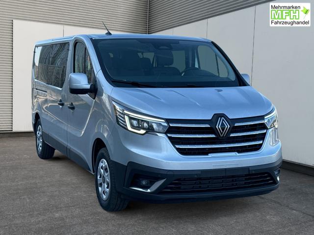 Renault / Trafic / / / / 
