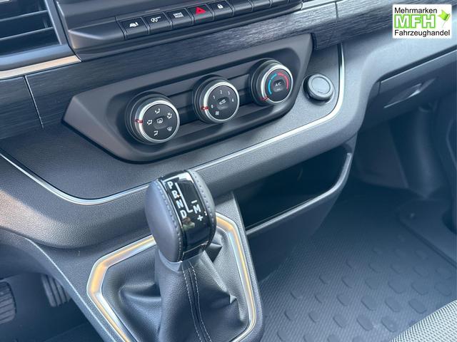 Renault / Trafic / / / / 