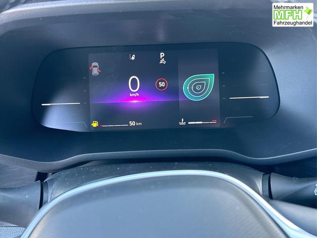 Renault / Trafic / / / / 