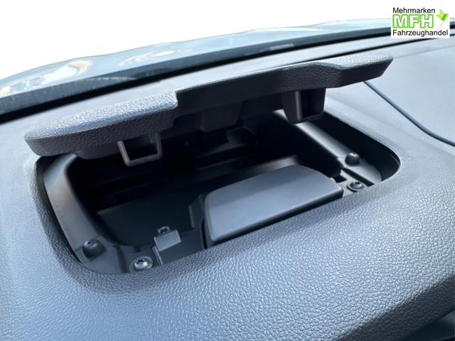 Renault / Trafic / / / / 