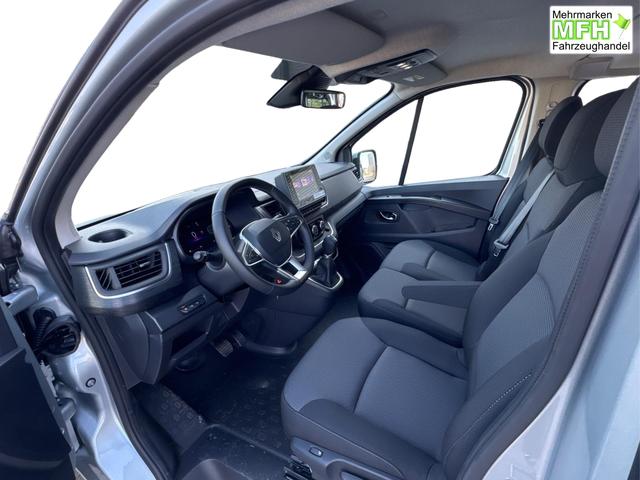 Renault / Trafic / / / / 