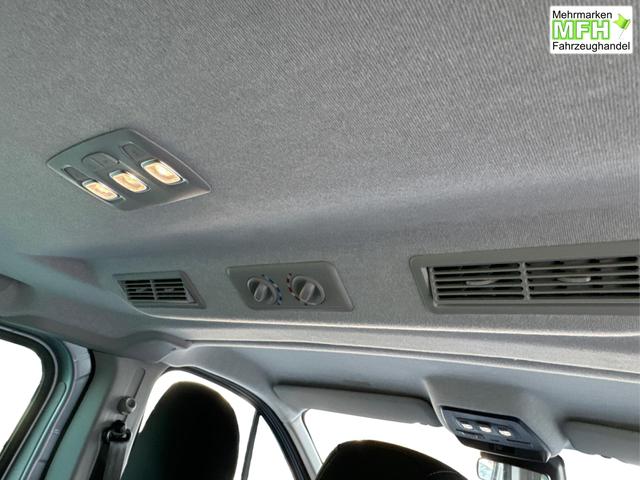 Renault / Trafic / / / / 