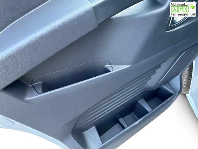 Renault / Trafic / / / / 