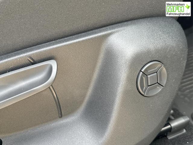 Volkswagen / Tayron / Grau / / / SHZ+ACC+PDC+KAMERA+EL.HECKKL.