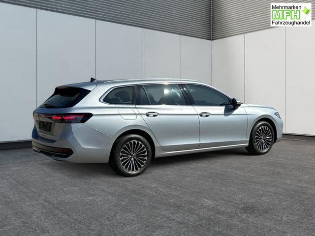 Volkswagen / Passat Variant / / / / DSG+NAVI+MATRIX+MASSAGE+ACC+KAMERA