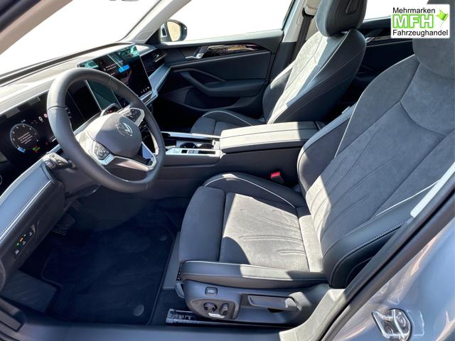 Volkswagen / Passat Variant / / / / DSG+NAVI+MATRIX+MASSAGE+ACC+KAMERA