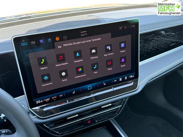 Volkswagen / Passat Variant / / / / DSG+NAVI+MATRIX+MASSAGE+ACC+KAMERA