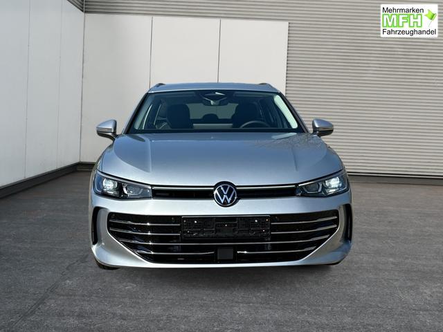 Volkswagen / Passat Variant / / / / DSG+NAVI+MATRIX+MASSAGE+ACC+KAMERA
