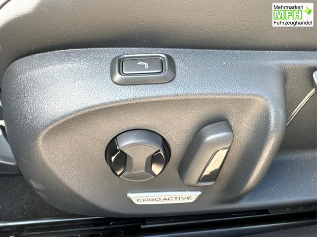 Volkswagen / Passat Variant / Schwarz / / / DSG+AHK+NAVI+MATRIX+MASSAGE+ACC+KAMERA