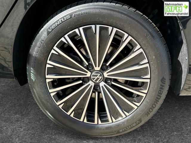 Volkswagen / Passat Variant / Schwarz / / / DSG+AHK+NAVI+MATRIX+MASSAGE+ACC+KAMERA