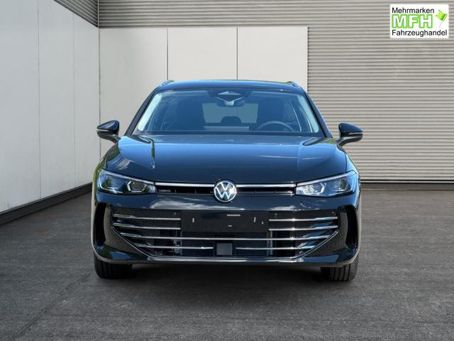 Volkswagen / Passat Variant / Schwarz / / / DSG+AHK+NAVI+MATRIX+MASSAGE+ACC+KAMERA