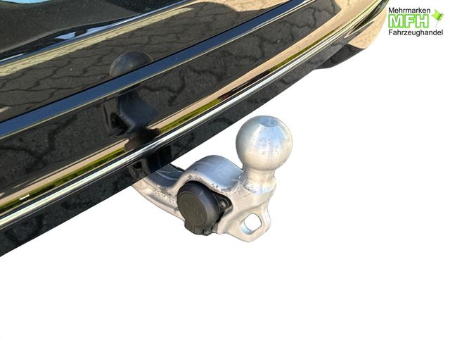 Volkswagen / Passat Variant / Schwarz / / / DSG+AHK+NAVI+MATRIX+MASSAGE+ACC+KAMERA