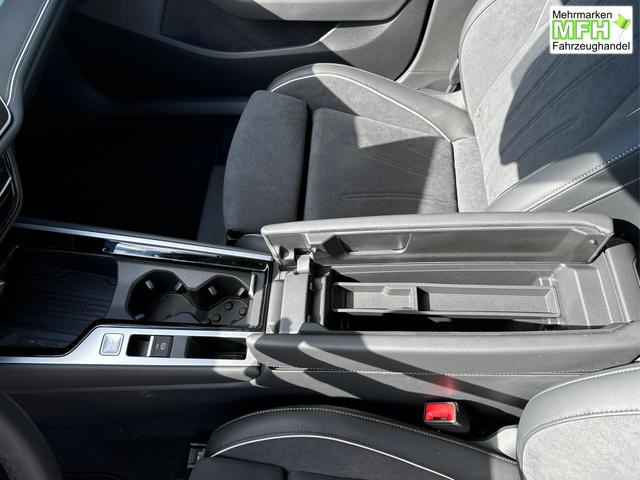 Volkswagen / Passat Variant / Schwarz / / / DSG+AHK+NAVI+MATRIX+MASSAGE+ACC+KAMERA