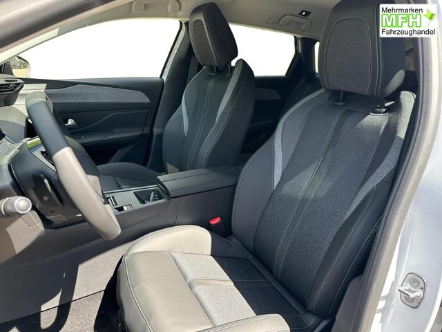 Peugeot / 308 SW / Wei&szlig; / / / EAT8+SHZ+AGR+KAMERA+ACC+KLIMA+LED+PDC+17 ALU