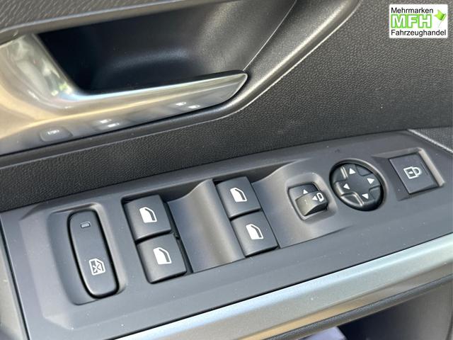 Peugeot / 5008 / Grau / / / e-DSC6+7 SITZE+NAVI+KAMERA+LED+19 ALU+KLIMA+PANORAMADISPLAY