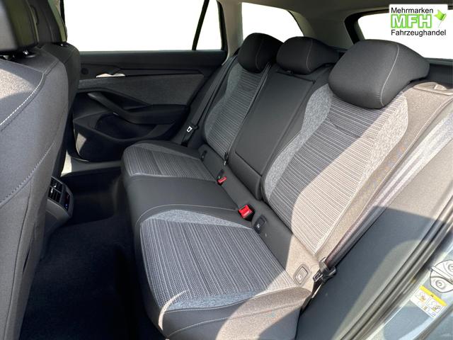 Skoda / Superb Combi / / / / DSG+4WD+NAVI+EL. HECKKL.+SHZ V+H