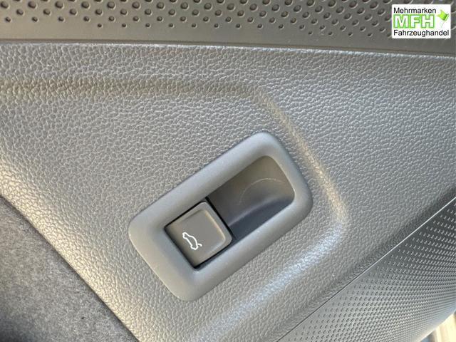 Skoda / Superb Combi / / / / DSG+4WD+NAVI+EL. HECKKL.+SHZ V+H