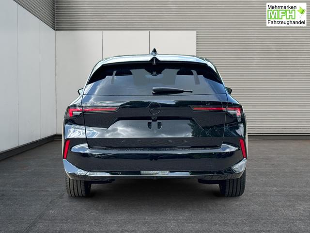 Opel / Astra Sports Tourer / / / / 