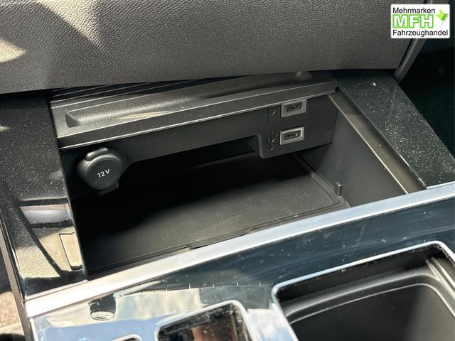 Opel / Astra Sports Tourer / / / / 