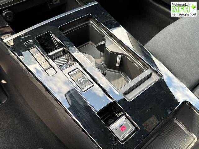 Opel / Astra Sports Tourer / / / / 