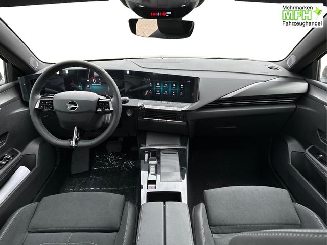 Opel / Astra Sports Tourer / / / / 