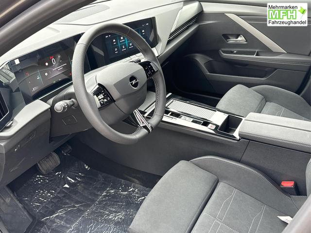 Opel / Astra Sports Tourer / / / / 