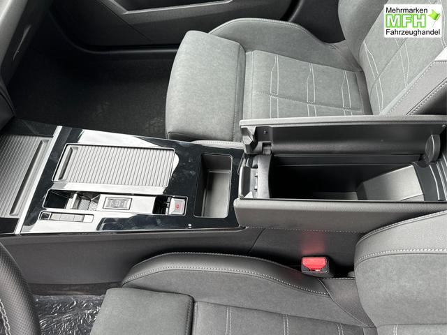 Opel / Astra Sports Tourer / / / / 