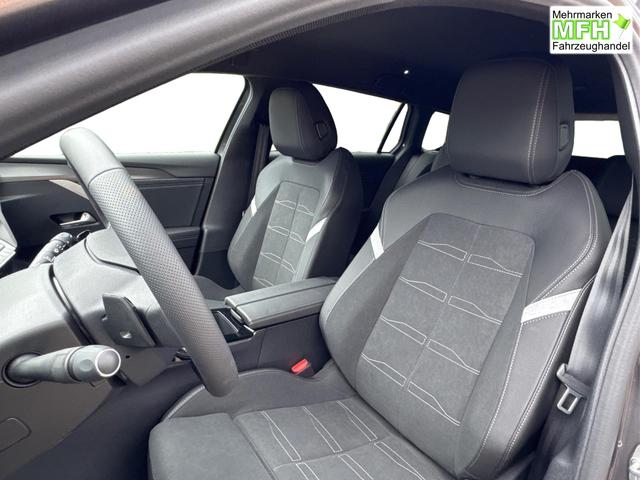 Opel / Astra Sports Tourer / / / / 