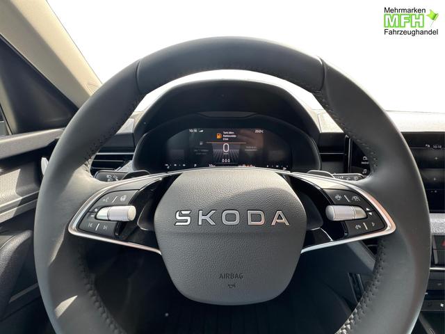 Skoda / Kamiq / Schwarz / / / DSG+ACC+SHZ+RFK+PDC+KESSY+SUNSET
