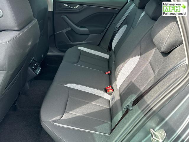 Skoda / Kamiq / Grau / / / DSG+ACC+SHZ+RFK+PDC+KESSY+SUNSET