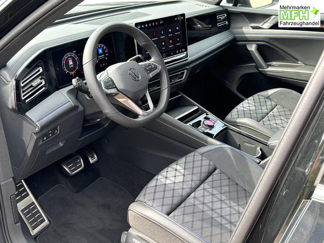 Volkswagen / Tiguan / Schwarz / / / DSG+HARMAN+20 ALU+MATRIX+MASSAGE+ACC+KAMERA