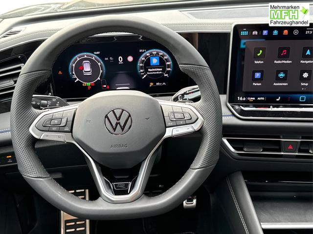 Volkswagen / Tiguan / Schwarz / / / DSG+HARMAN+20 ALU+MATRIX+MASSAGE+ACC+KAMERA