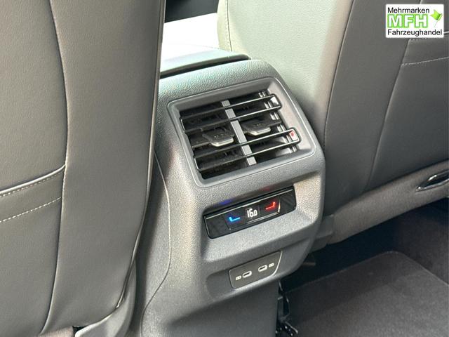 Volkswagen / Tiguan / Schwarz / / / DSG+HARMAN+20 ALU+MATRIX+MASSAGE+ACC+KAMERA