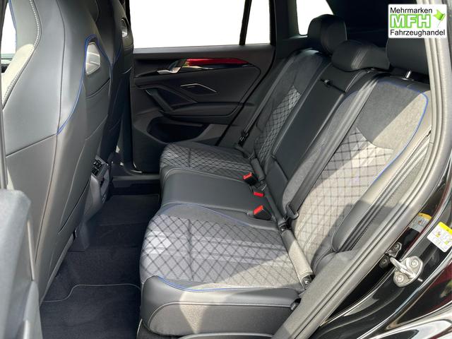 Volkswagen / Tiguan / Schwarz / / / DSG+HARMAN+20 ALU+MATRIX+MASSAGE+ACC+KAMERA