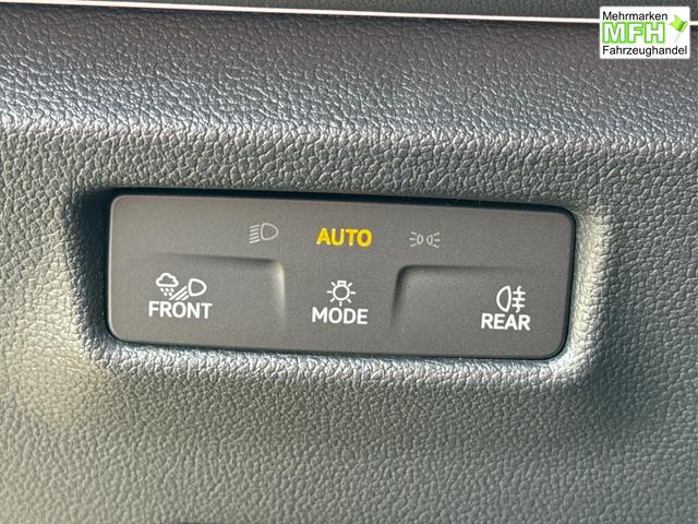 Volkswagen / Tiguan / Schwarz / / / DSG+HARMAN+20 ALU+MATRIX+MASSAGE+ACC+KAMERA