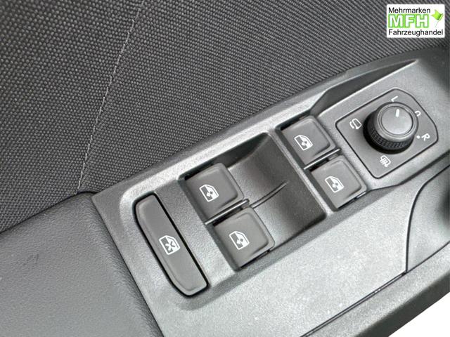 Cupra / Leon Sportstourer / Grau / / / ST DSG+AHK+NAVI+KAMERA+EL. HECKKL.