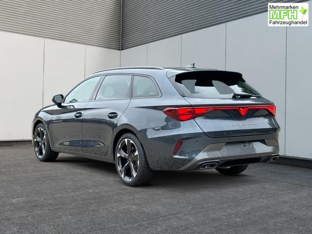 Cupra / Leon Sportstourer / Grau / / / ST DSG+AHK+NAVI+KAMERA+EL. HECKKL.