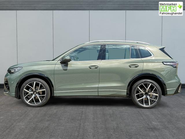 Volkswagen / Tiguan / Gr&uuml;n / / / DSG+AHK+HUD+NAVI+MATRIX+EL. HECK.+20 ALU