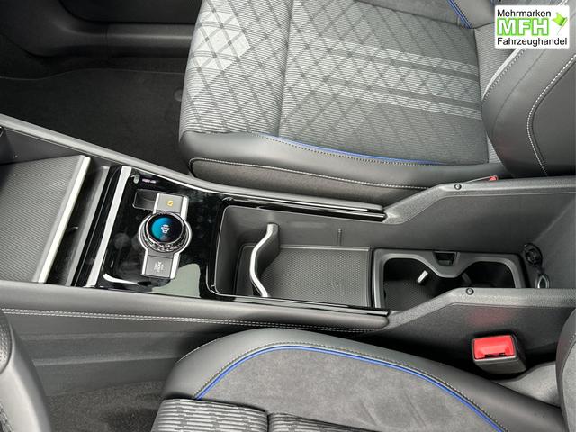 Volkswagen / Tiguan / Gr&uuml;n / / / DSG+AHK+HUD+NAVI+MATRIX+EL. HECK.+20 ALU